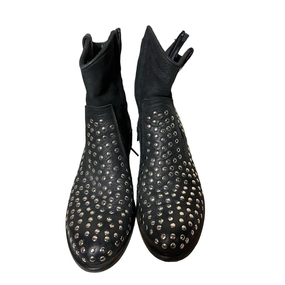 Vera Gomma Black Leather Ankle Boots with Silver Studs 7.5 Unique Find!